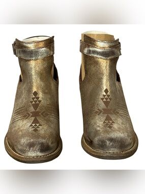 Sbicca Sound Bronze Metallic Distresed Leather Strap Bootie Western Size 8